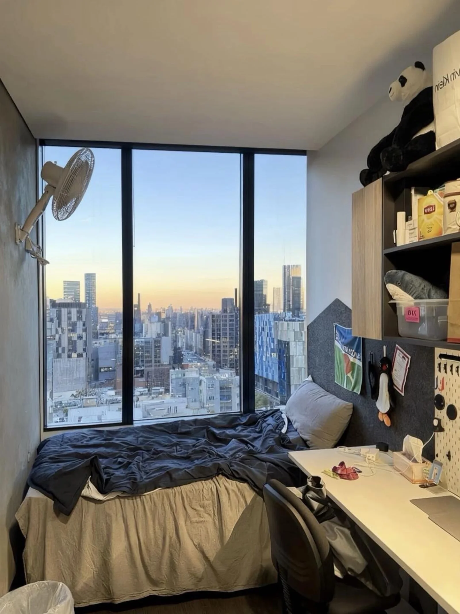 墨尔本｜带阳台Studio转，正对墨大商学院