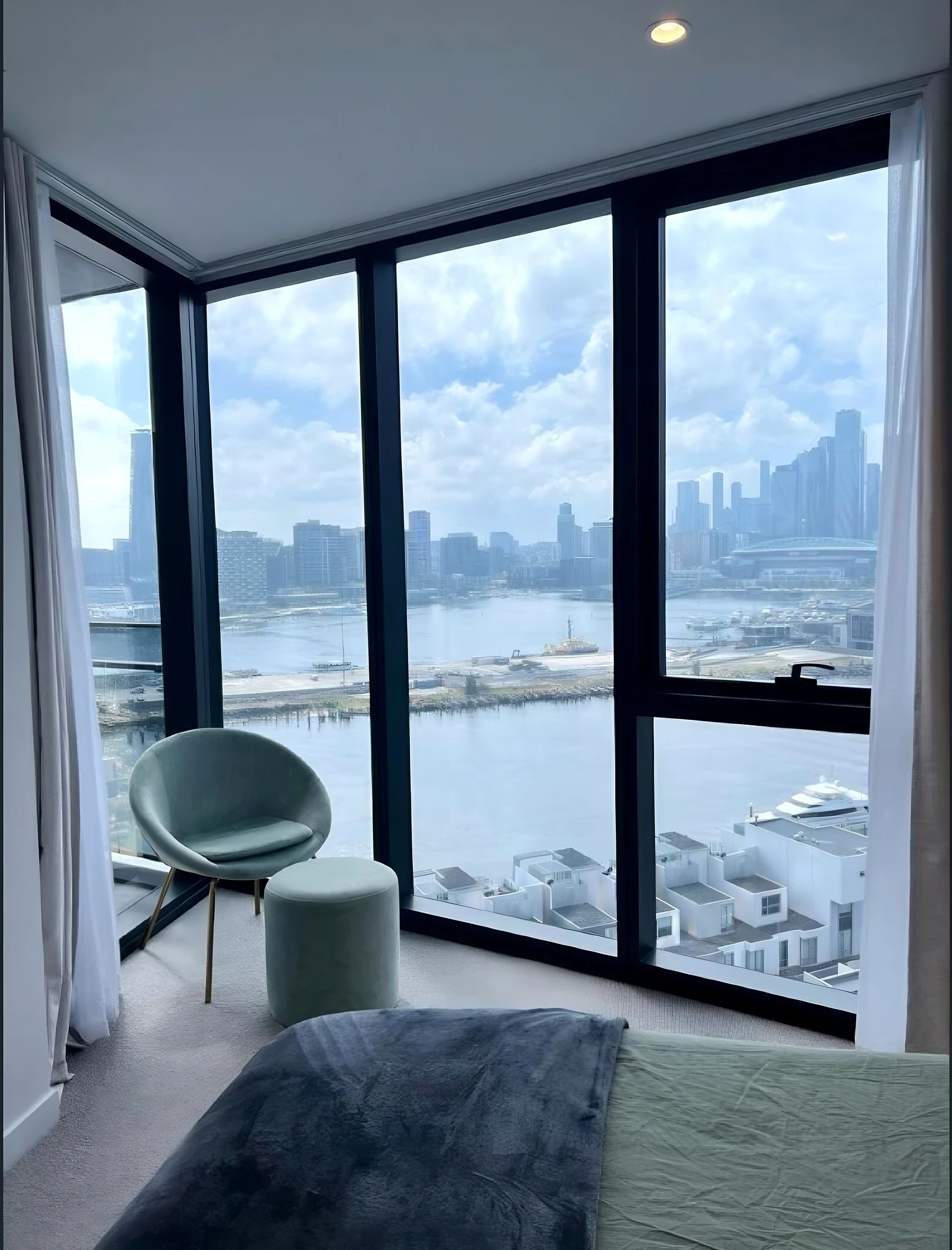 墨尔本Docklands两居|仅900💰12月起租