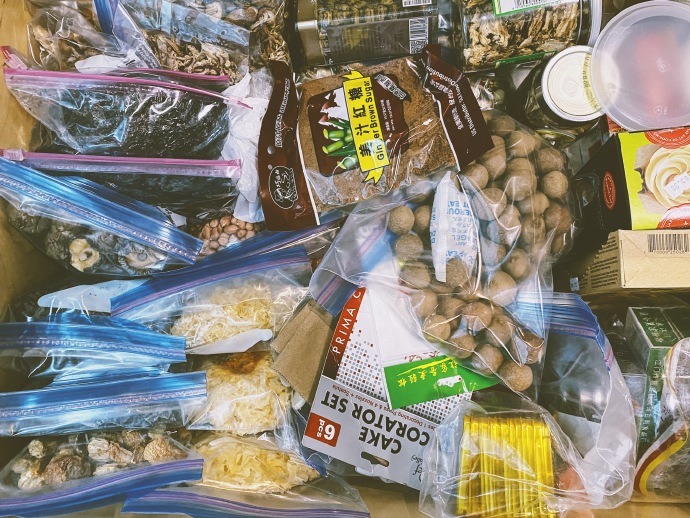 赶上了纽约疫情爆发,小姐姐开启疯狂囤货模式