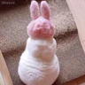 李**