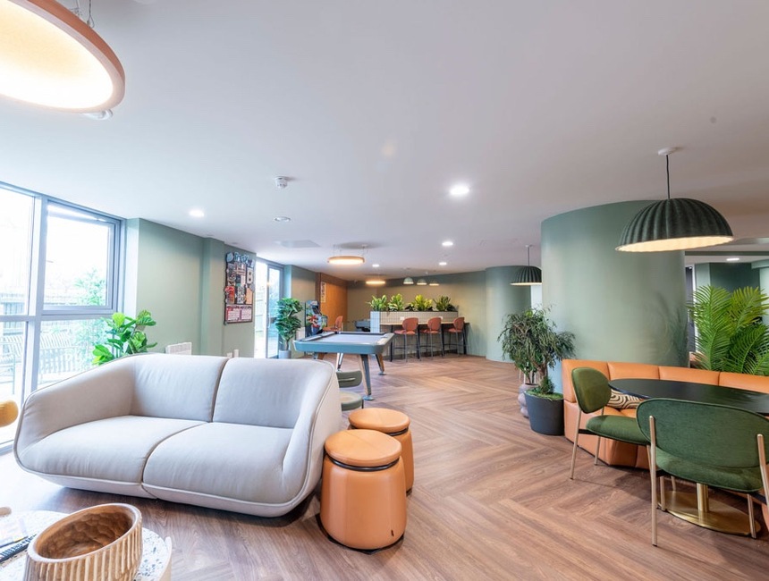 St Peters Court Room Tour