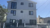 1426 1/2 W 35th St - Live House Viewing