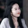 韩**